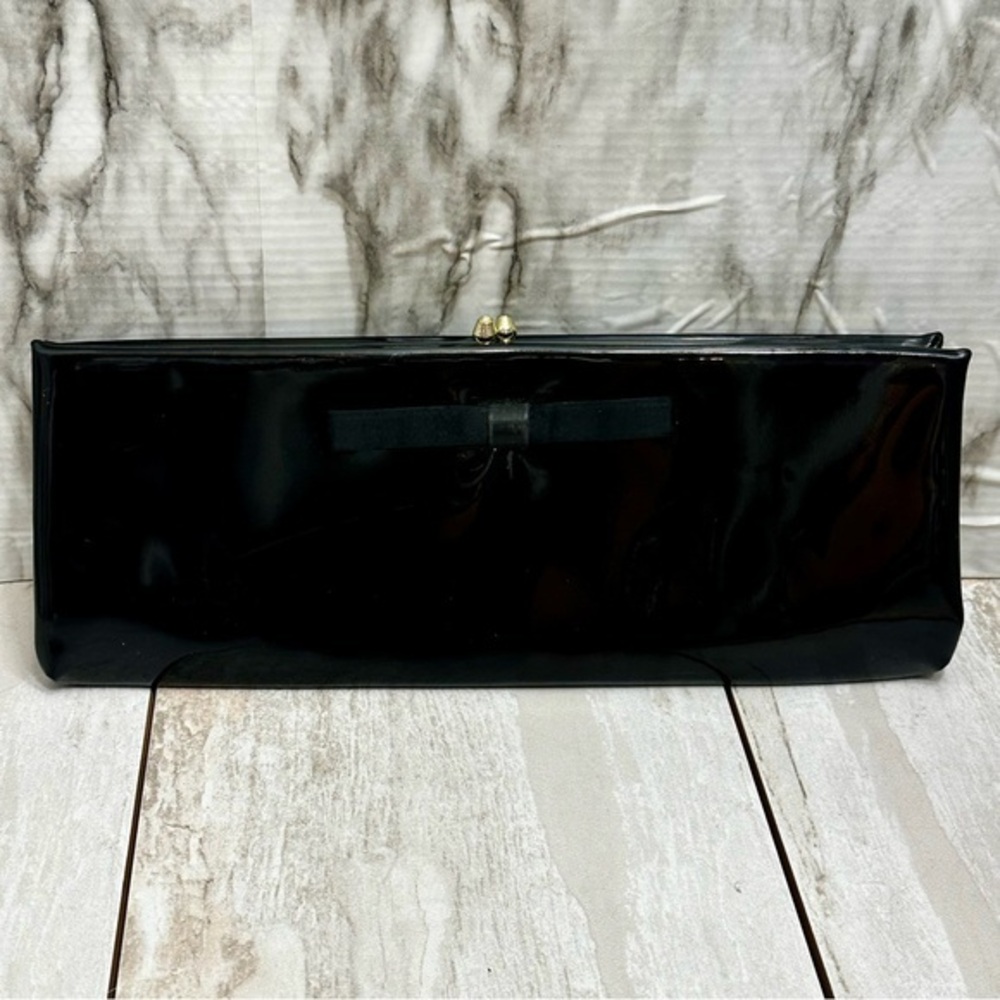 1960s Patent Leather Slim Black Clutch With Bow Detail Kiss-Lock Date Night